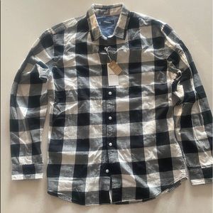Jack and Jones mens large flannel shirt.  Very soft.  Brand new with tags.